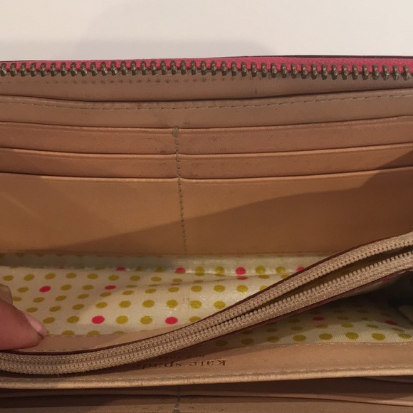 Kate Spade Pink zipper wallet GOOD condition - Picture 9 of 10